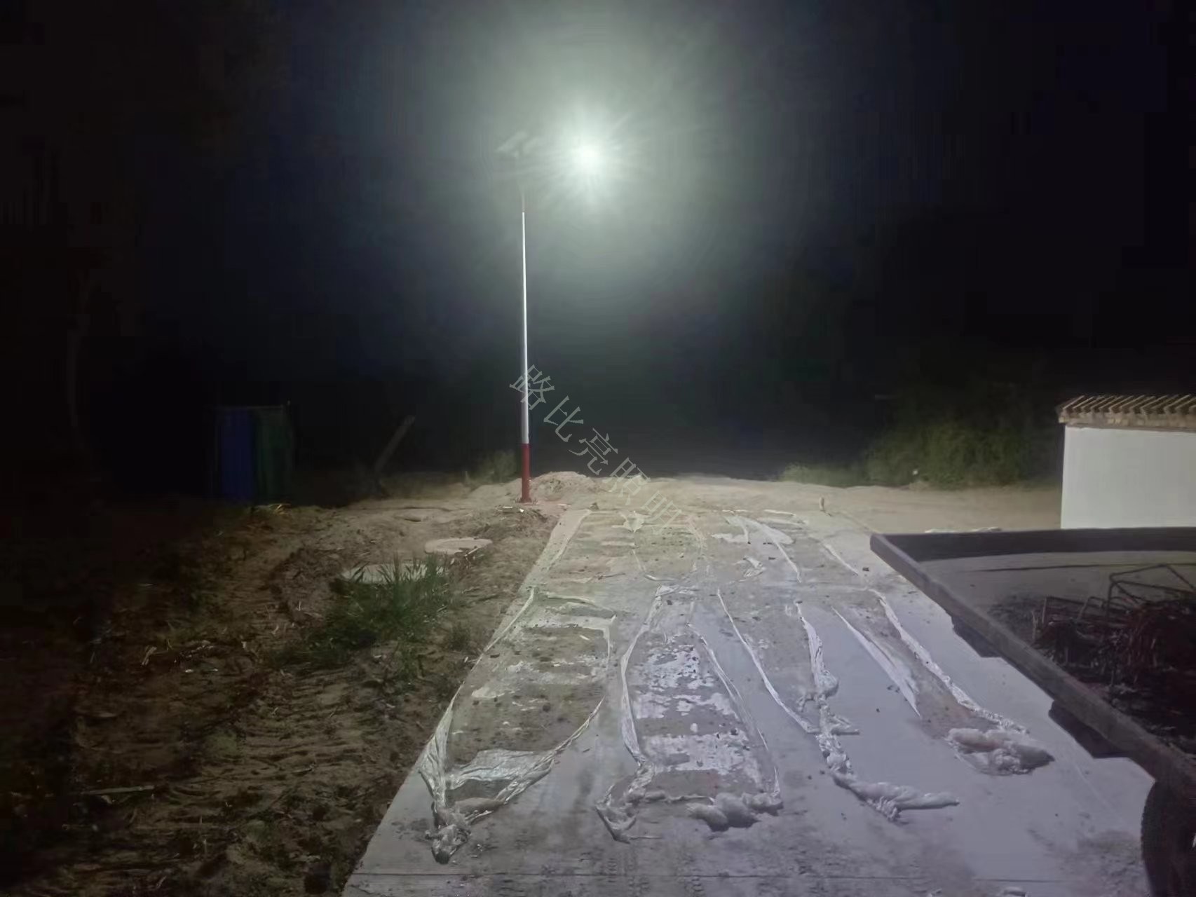 河南农村太阳能路灯工程案例